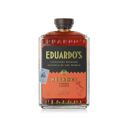 Bottle of Eduardo's Negroni Classic Negroni 700 ml on a transparant background