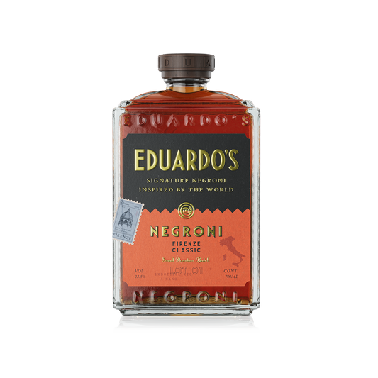 Bottle of Eduardo's Negroni Classic Negroni 700 ml on a transparant background
