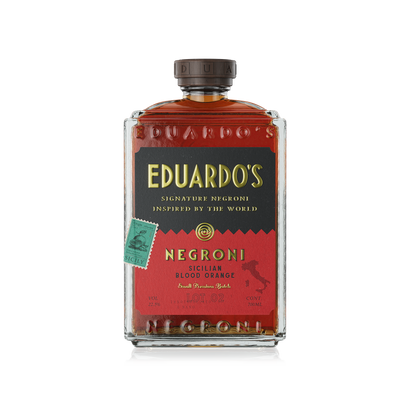 Bottle of Eduardo's Negroni Blood Orange Negroni 700 ml on a transparant background